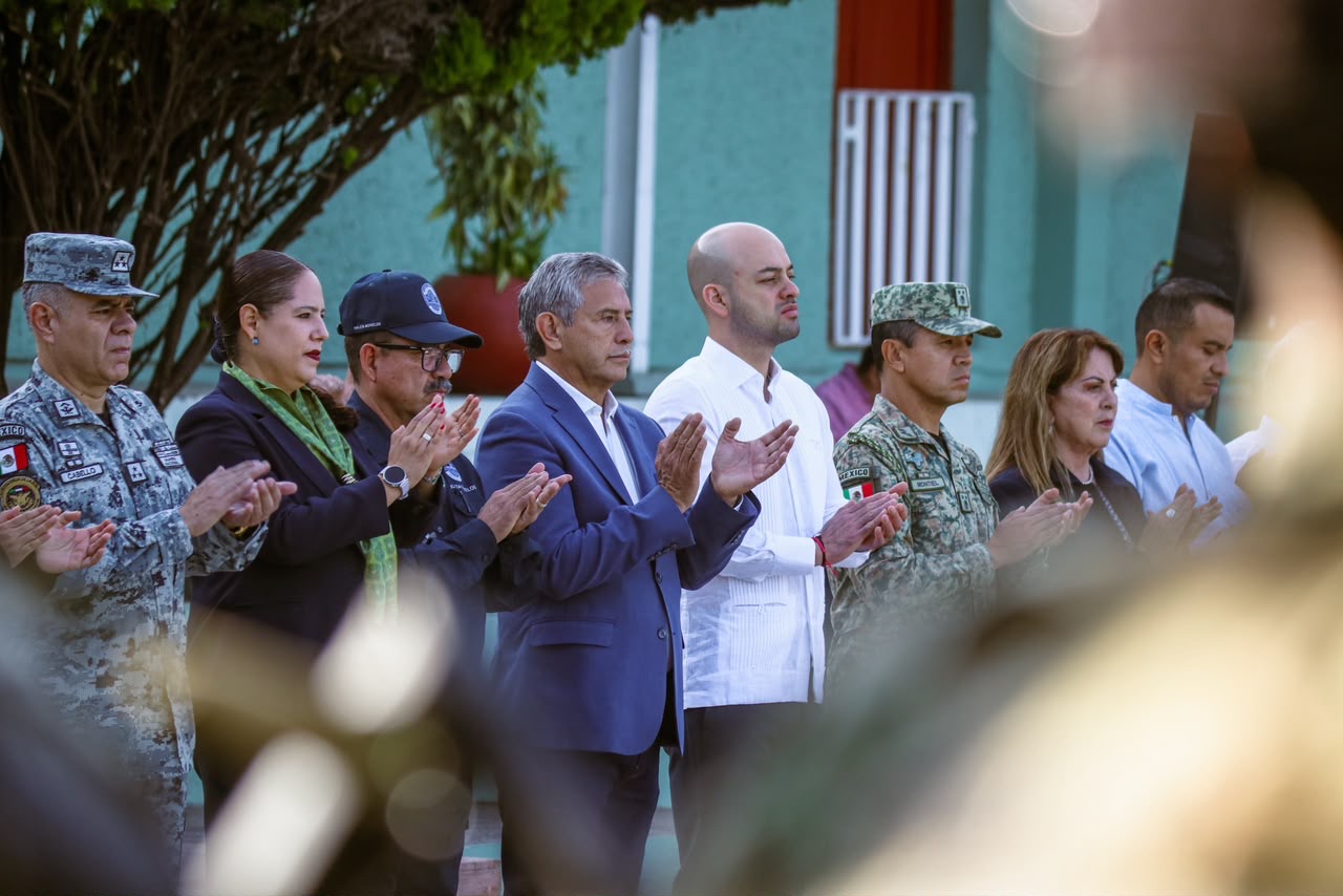 José Luis Urióstegui participa en encuentros cívico que fortalece la convivencia con la sociedad y la construcción de Paz