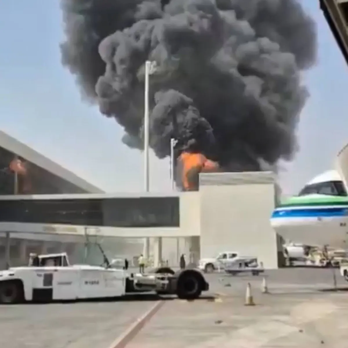 Nuevo ataque contra aeropuerto de Riad deja un muerto y 11 heridos